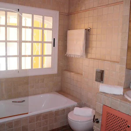 Gwai Villa *