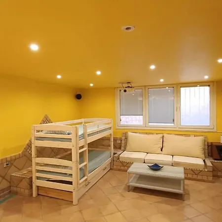 Gwai Villa Callao Salvaje