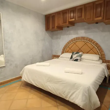 Gwai Villa Callao Salvaje