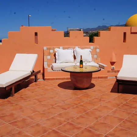 Gwai Villa Callao Salvaje